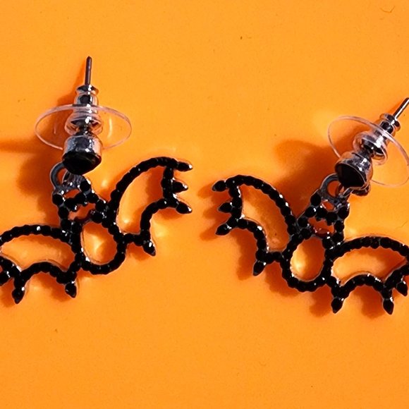 Halloween Flying Black Bat Earring / Black Bat Earring / Rhinestone Crystal - Picture 4 of 9